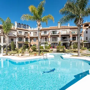 https://malagasuite-mijas-golf-paradise.es-andalucia.com